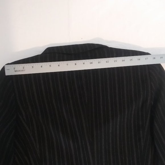 Liz Claiborne collection women's size 12 petite black and white striped blazer - Picture 12 of 15